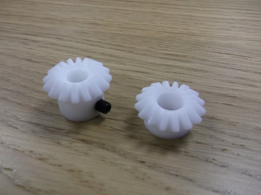 Glass Fiber Low Cost Plastic Injection Molding Nylon Material Gear &amp; Motor Cam